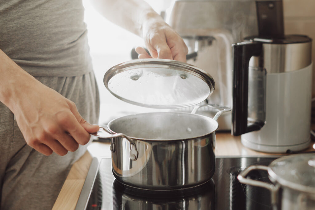 Découvrez les ustensiles indispensables d'une batterie de cuisine